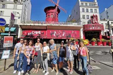 Montmartre and Sacre Coeur Private Guided Tour in Paris