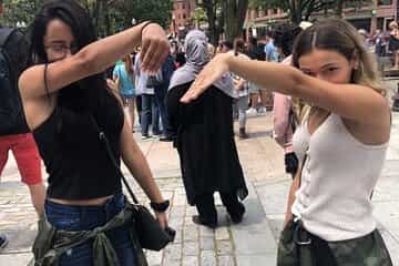 ציד פריטים ייחודי בבריסטול על ידי זומבי סקייבןג'רס