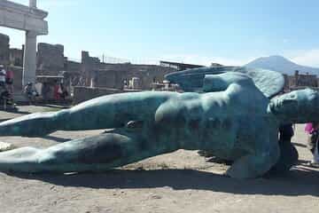 Rome to Pompeii & Amalfi – A Relaxing Day of History and Sea