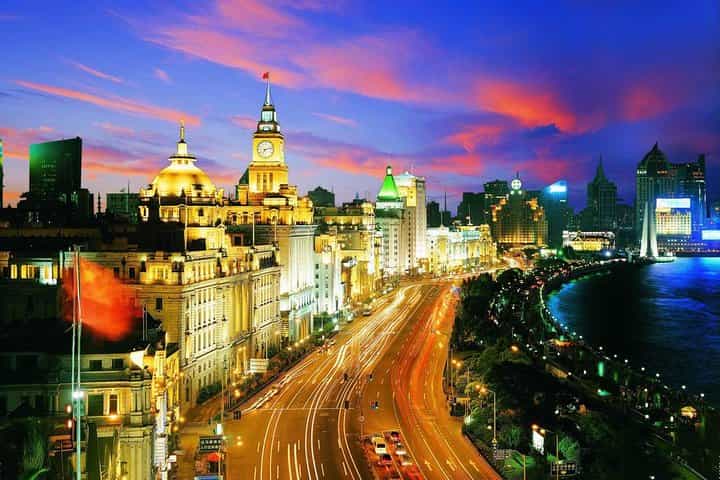 Private Zhujiajiao Water Town with VIP Class Night River Cruise 