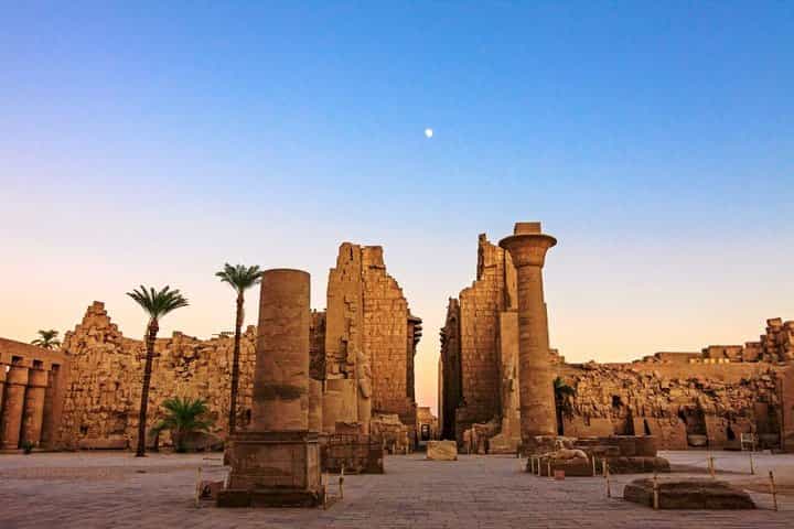 Full Day Tour of Luxor East and West , hot air balloon and lunch