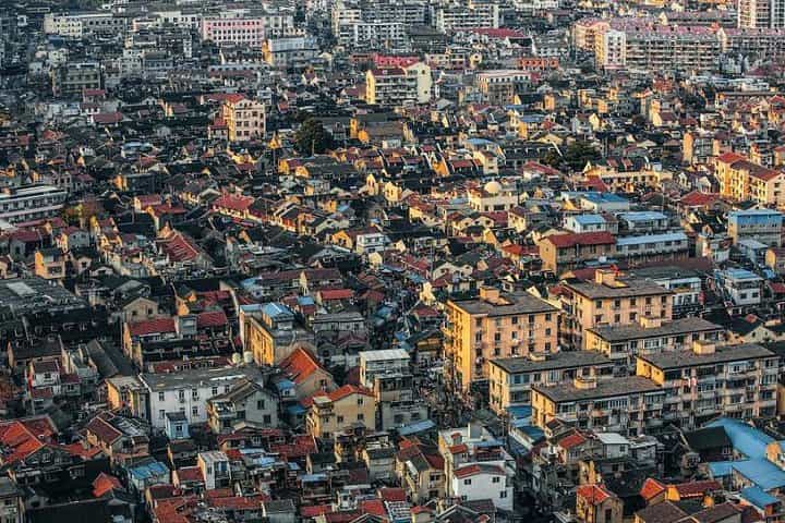 סיור יום בעיר שנחאי לקראת העורבנות באמצעות תחבורה ציבורית עם ארוחת בוקר מקומית