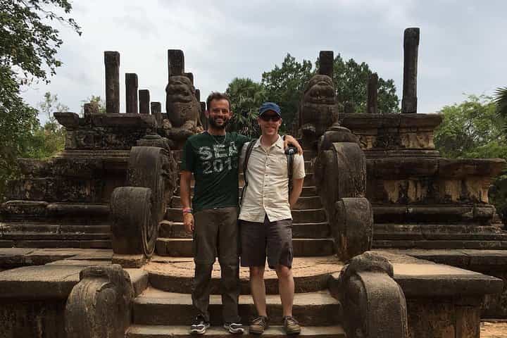 רכב ונהג טיול פרטי בשבוע בסרי לאנקה 6 לילות -7 ימים