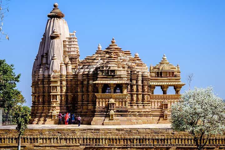 7-Day Agra, Orchha, Khajuraho & Varanasi Tour from Delhi
