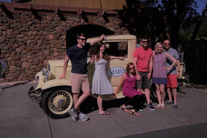 סיור קרון יין פתוח בעמק סונומה.