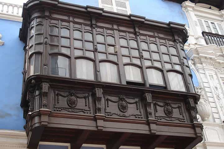 קולוניאלי קאסה אליאגה, מוזיאון מרכזי וטעימות פיסקו