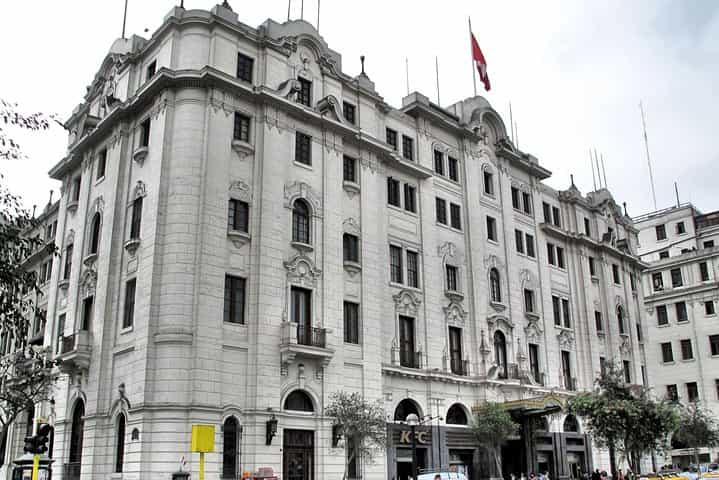 קולוניאלי קאסה אליאגה, מוזיאון מרכזי וטעימות פיסקו