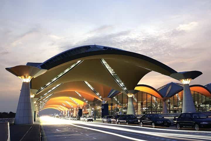 First Day: Arrival Transfer with Kuala Lumpur Highlights Tour