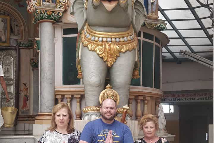 Sacred sites Mumbai tour: Hinduism, Christianity, Judaism & more