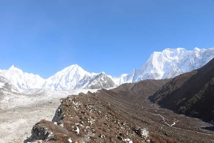 טרק קצר למנאסלו בנפאל