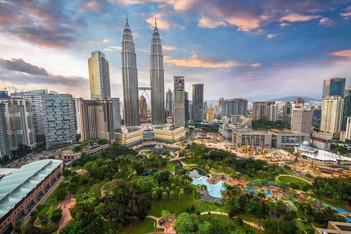 First Day: Arrival Transfer with Kuala Lumpur Highlights Tour