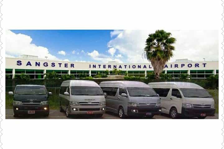  Airport Transfer To Hotels In Ocho Rios (Round-trip)