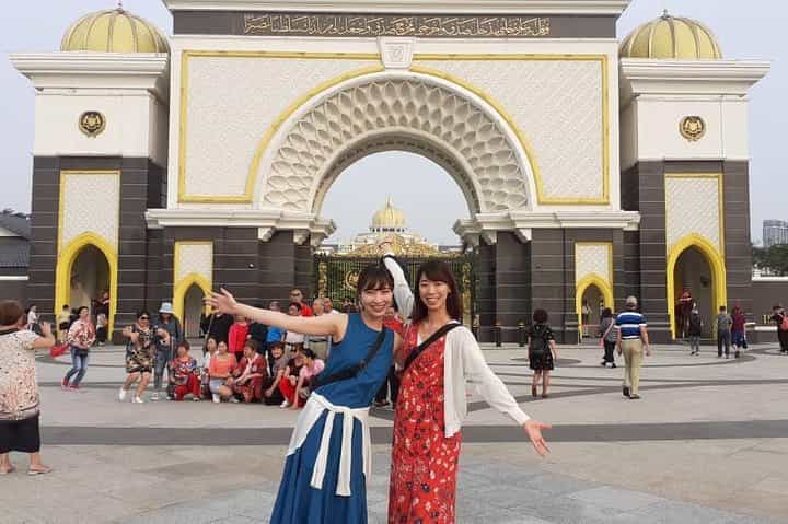 First Day: Arrival Transfer with Kuala Lumpur Highlights Tour