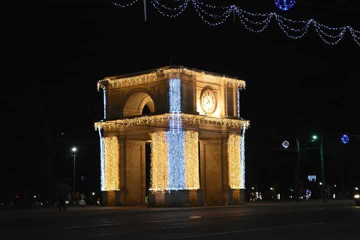 Magic Private Christmas Tour in Chisinau