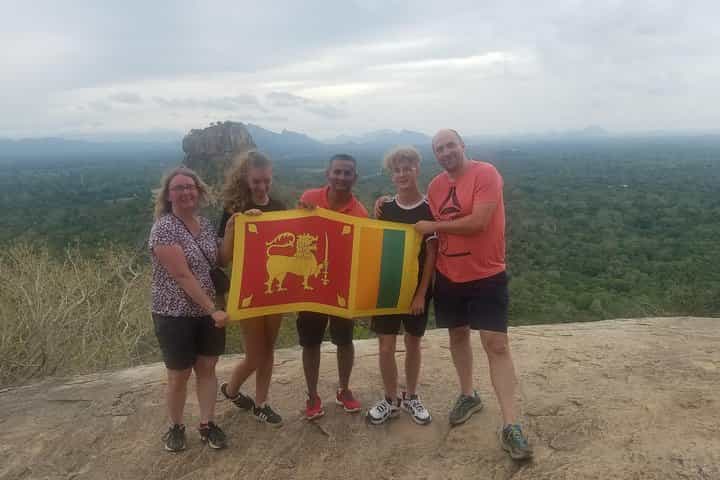 סיורים מסביב לסרי לנקה