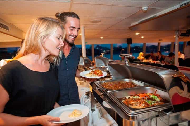 6 ימים ו-5 לילות של חופשה רומנטית בבאלי עם פעילויות מים.