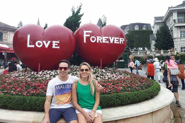 Private Shore Excursions from Chan May port to Ba Na Hills/Hands