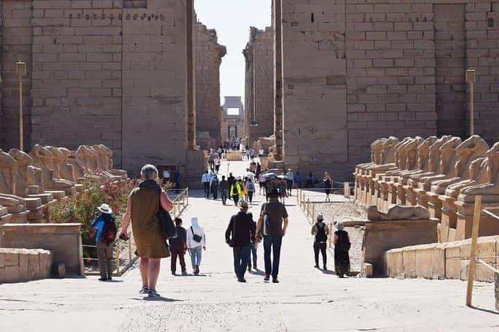 Over-Night From Hurghada To Luxor Tour with Balloon Ride & Guide 