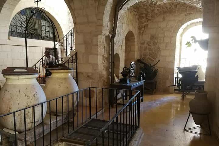 סיור יום פרטי: מנזר ג'ורג' הקדוש, וואדי קלט, מר סבא ובית לחם
