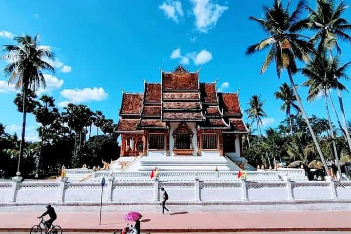 Northern Laos 8 days:Vientiane-vang vieng-phonsavan-luang prabang