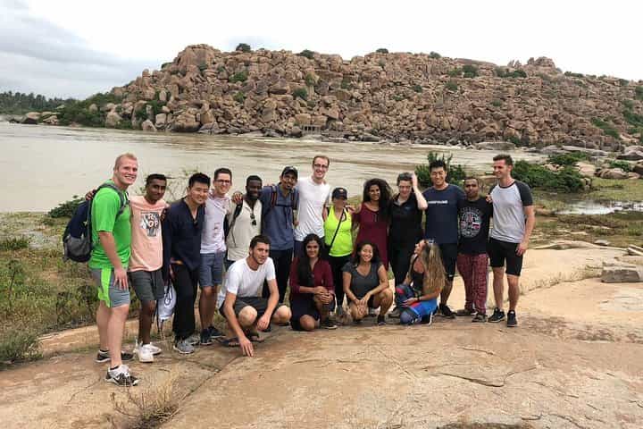 האמפי דרך עיניכם מבנגלור - טיול של 2 ימים של היסטוריה והרפתקה!