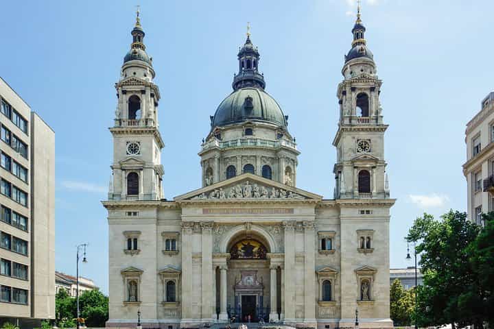 סיור עירוני בבודפשט - סיור רכב פרטי יום מלא