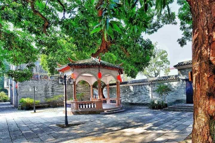 סיור יום פרטי מ Guangzhou לכפר ינקיאו, מתחם משפחת ווה, אי היישוא