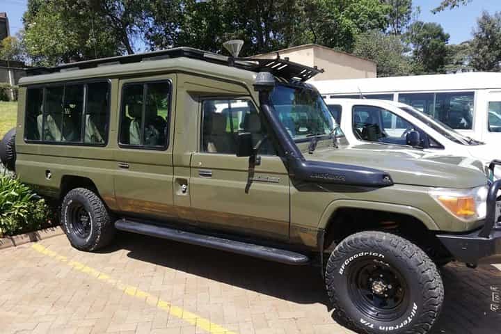 ספארי של 4 ימים בצפון טסאו, אמבוסלי וטסאו מערב