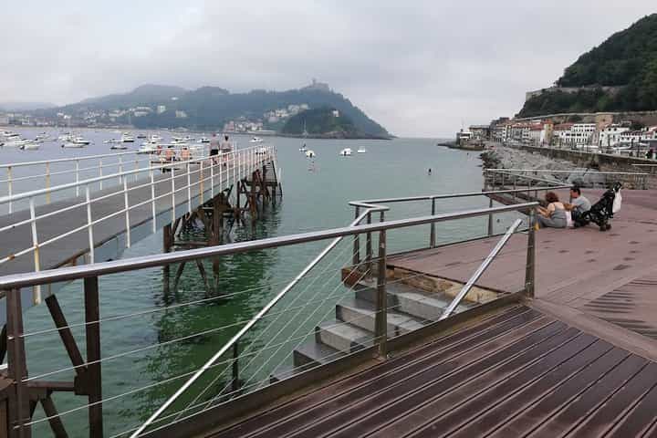 Private San Sebastian Highlights & Pintxos Tour