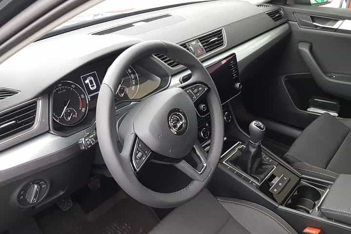 בוקרשט לשדה התעופה אוטופני (הנרי קואנדה) - העברה פרטית מ - רכב