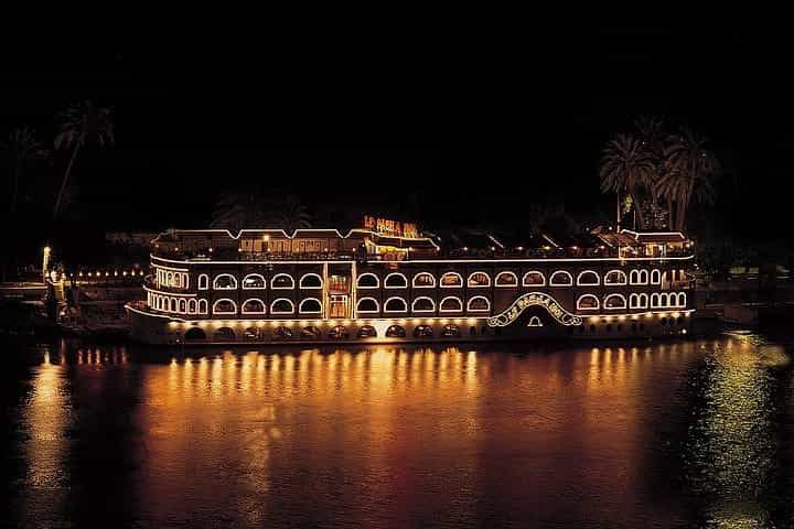 Magical Night on the Nile: Dinner Cruise & Live Entertainment