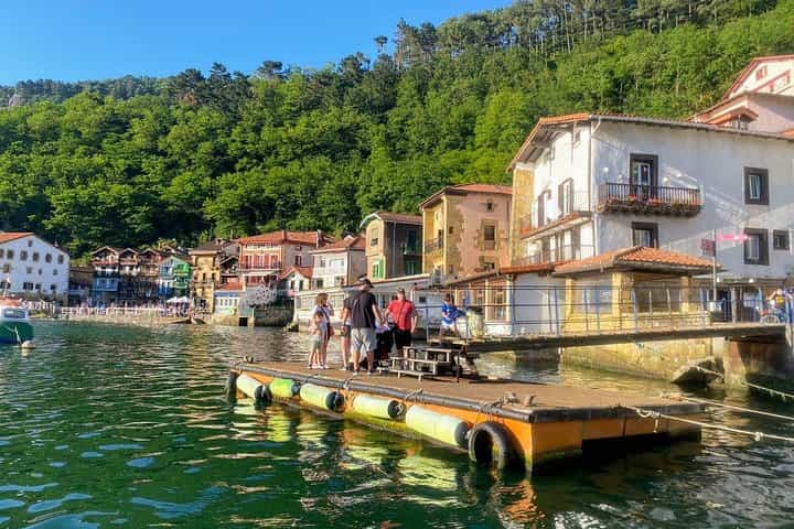 Private Camino de Santiago Coastal Hike & Hondarribia with Lunch