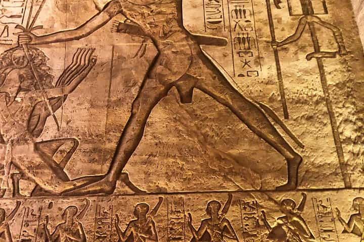 Aswan : Shared Guided Tour To Abu Simble Temples - Round Trip