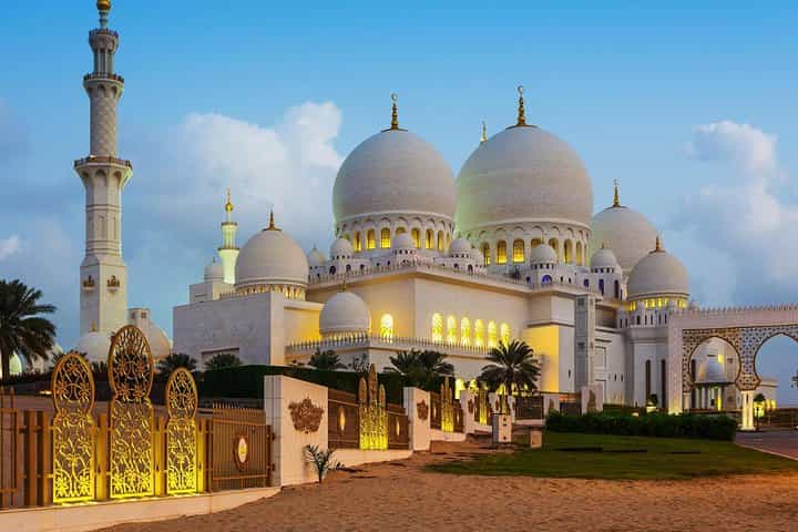 Airport Transfer: Abu Dhabi City to Airport AUH by Business Car