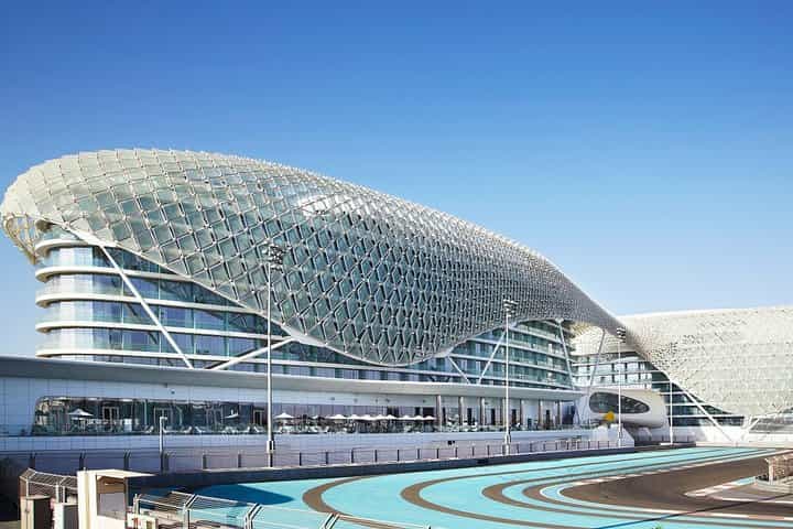 Airport Transfer: Abu Dhabi City to Airport AUH by Business Car