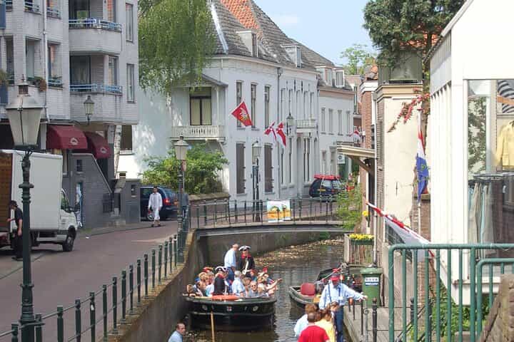 טיול יומי פרטי לאמרספורט מאמסטרדם עם מקומי