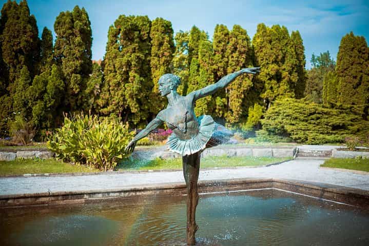 חקרו את האמנות והתרבות של פוזנן עם מקומי