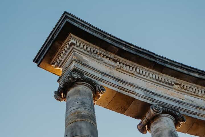 גלה את המקומות הפוטוגניים ביותר בפוטסדאם עם מקומי