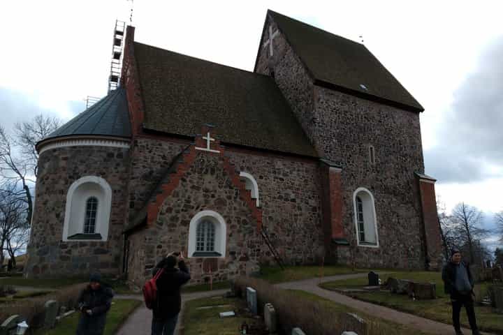 סיור רגלי של 3 שעות בעיר אופסלה, קתדרלה, בנייני אוניברסיטה וכו'.