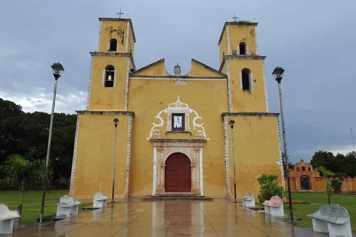 סיור פרטי בצ'יצ'ן איצ'ה וסנוטה עם ארוחת צהריים כלולה