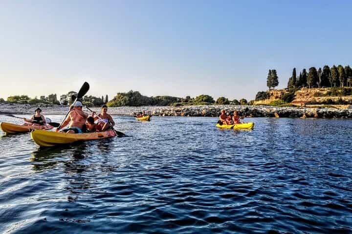 קיאקים לאי סנט ג'רולימ עם פעילות שנורקלינג