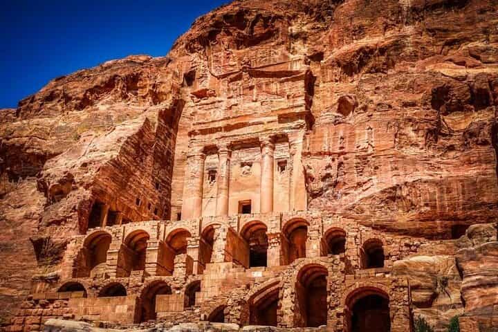 Petra & Wadi Rum 2-Day Journey of Round-Trip Transport from Amman