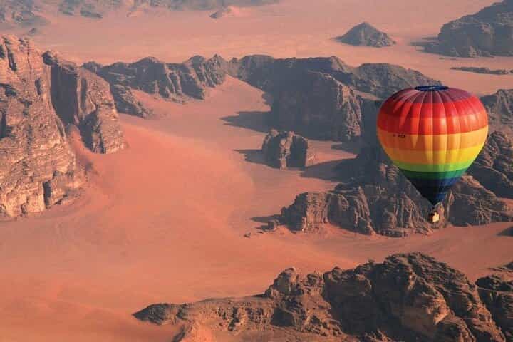 Petra & Wadi Rum 2-Day Journey of Round-Trip Transport from Amman