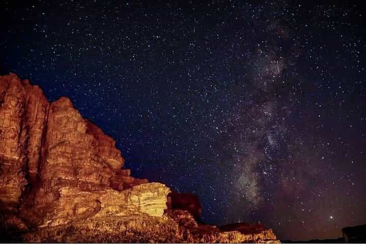 Petra & Wadi Rum 2-Day Journey of Round-Trip Transport from Amman