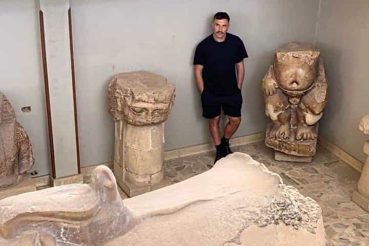 קהיר: טיול יום לפירמידות, ממפיס וסקרה ללא עלות נוספת.