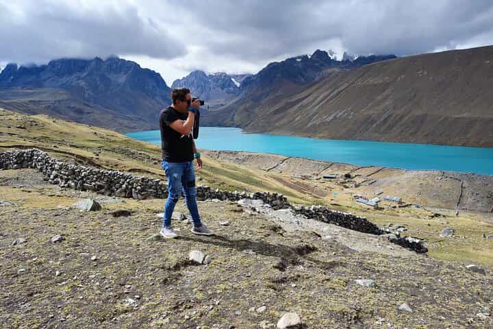 Exclusive Ausangate Paradise: Untouched Lagoons & Thermal Waters