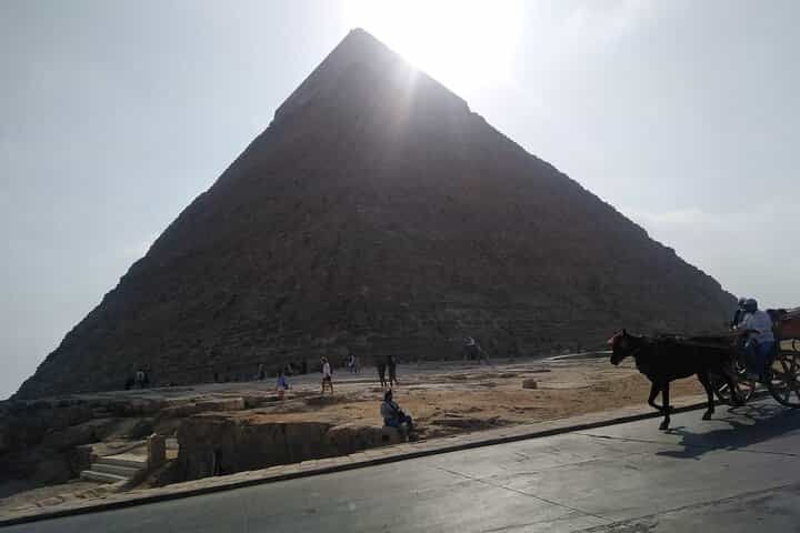 טיול פרטי מח Hurghada לקהיר ברכב מינימום 2 אנשים