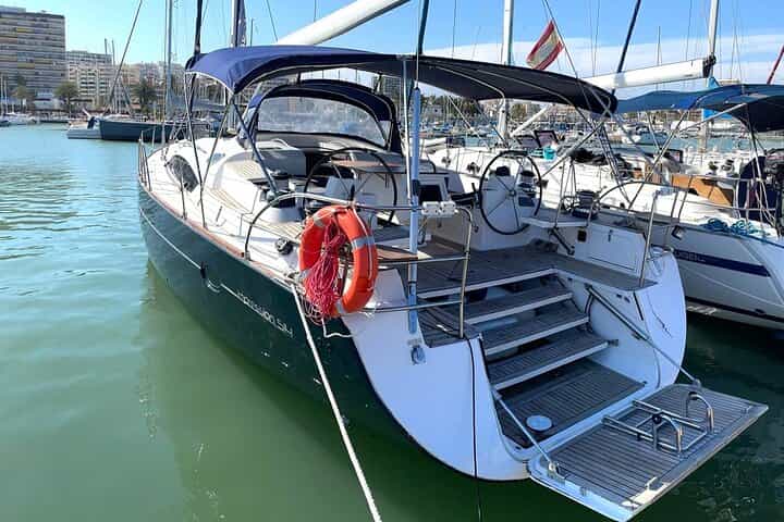 סיבוב שיט לאורך חוף ולנציה