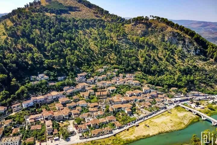 ברט - היסטוריה ואמנות ימי הביניים - טיול פרטי מטירה