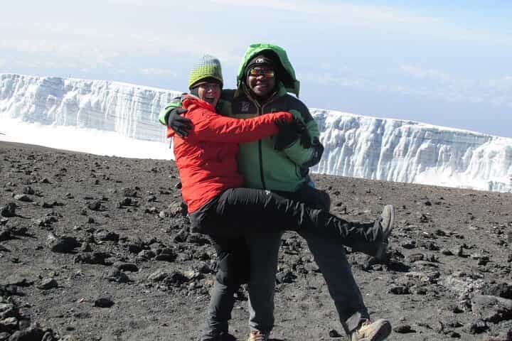 10 ימים טיפוס קילימנג'ארו במסלול מכמה
